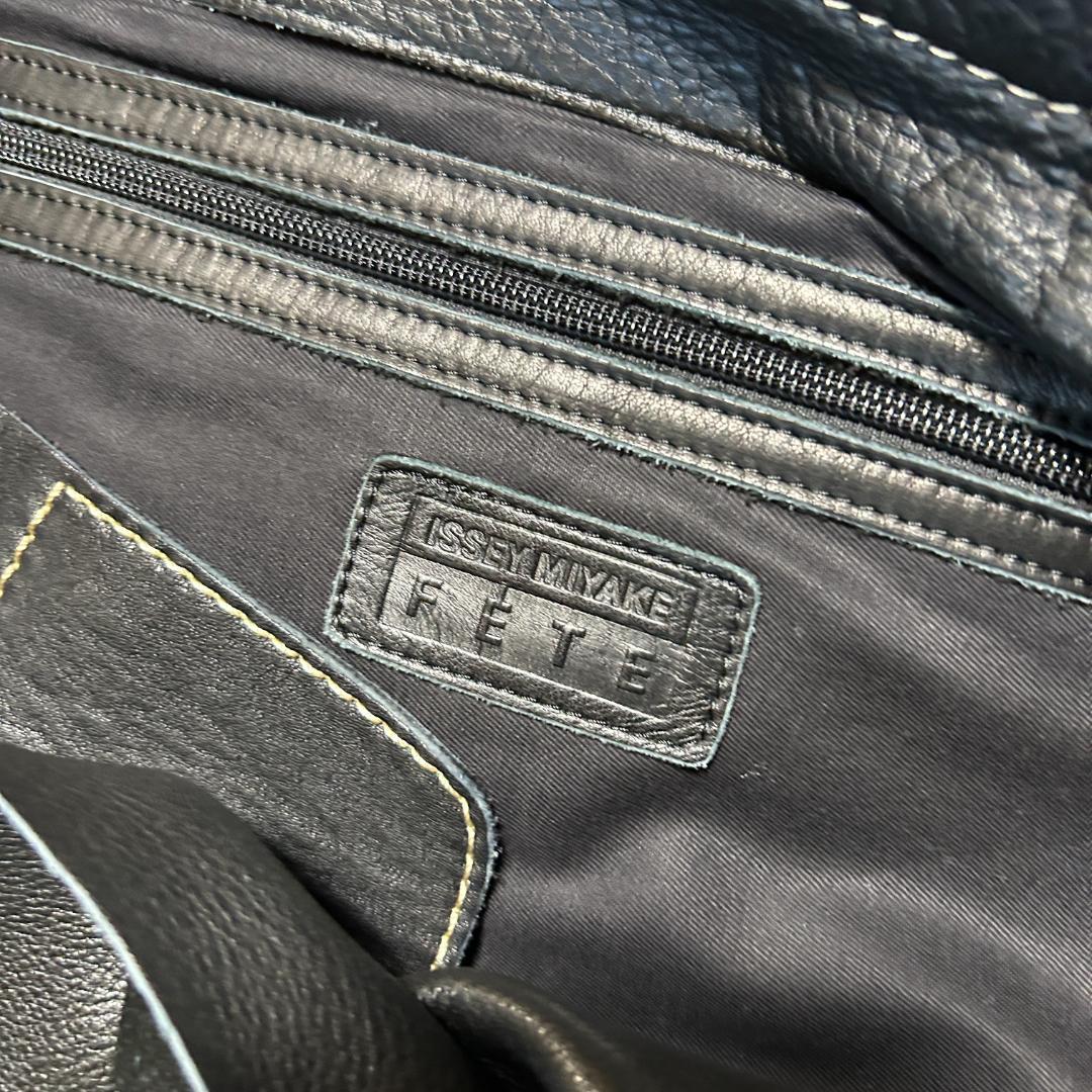 希少00s　アーカイブ　イッセイミヤケ FETE　ビックハンドバック　レザー　黒