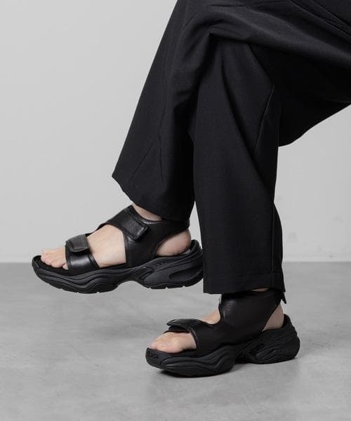 靴 ATTACHMENT 24SS CARF LEATHER SANDAL / 42