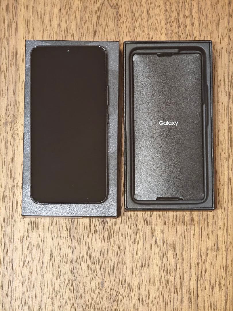 Galaxy S22 SCG13 256GB ファントムブラック