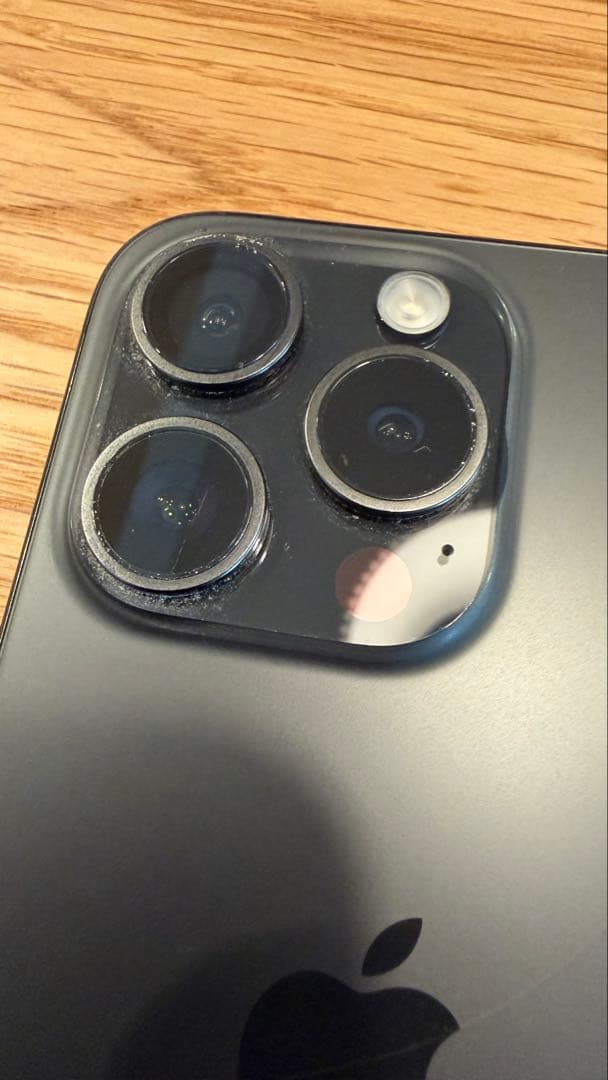 【即購入可】Apple iPhone 15 Pro ブラックチタニウム 本体