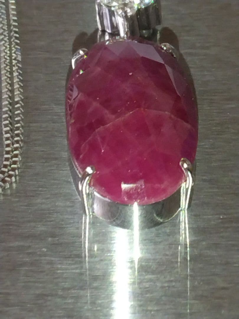 K18ＷＧ天然ルビー天然ダイヤモンドネックレス