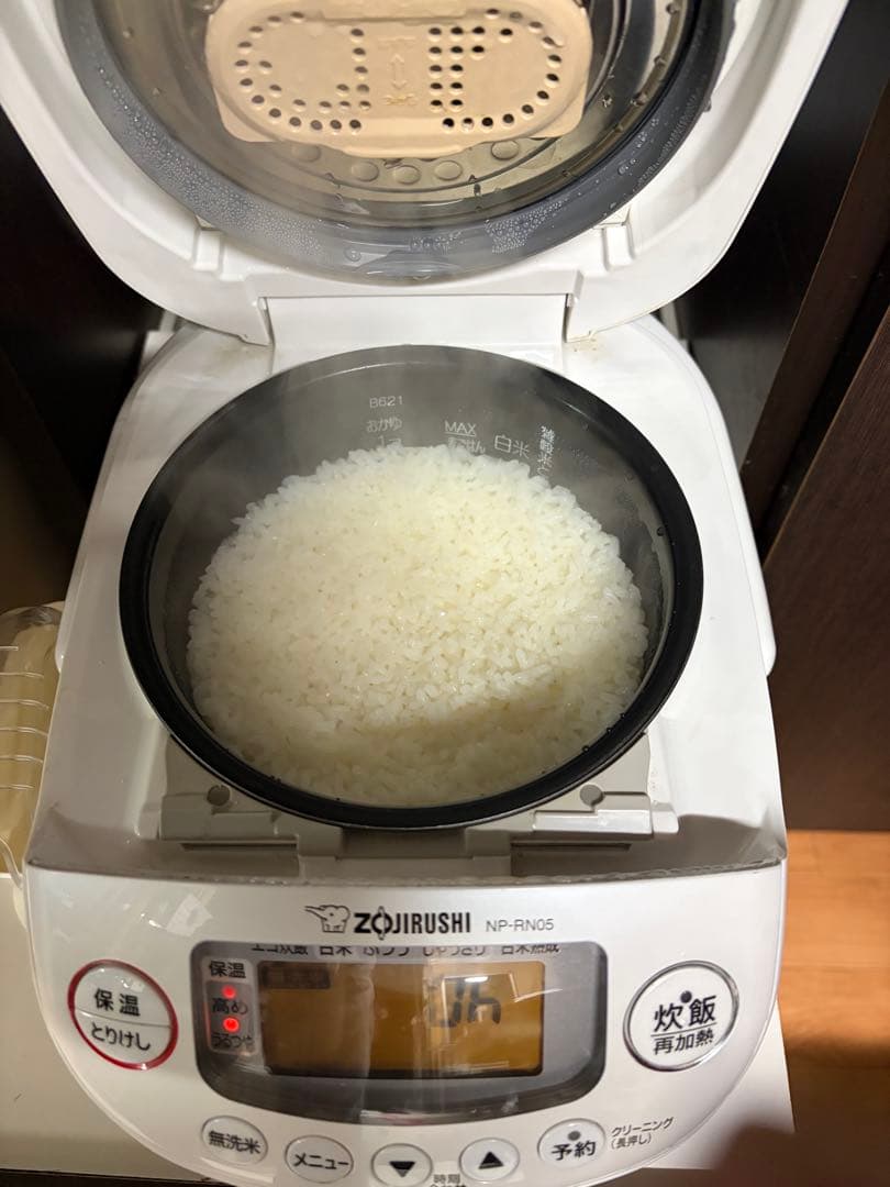 ZOJIRUSHI 象印 NP-RN05 炊飯器 3合炊き 2023年製