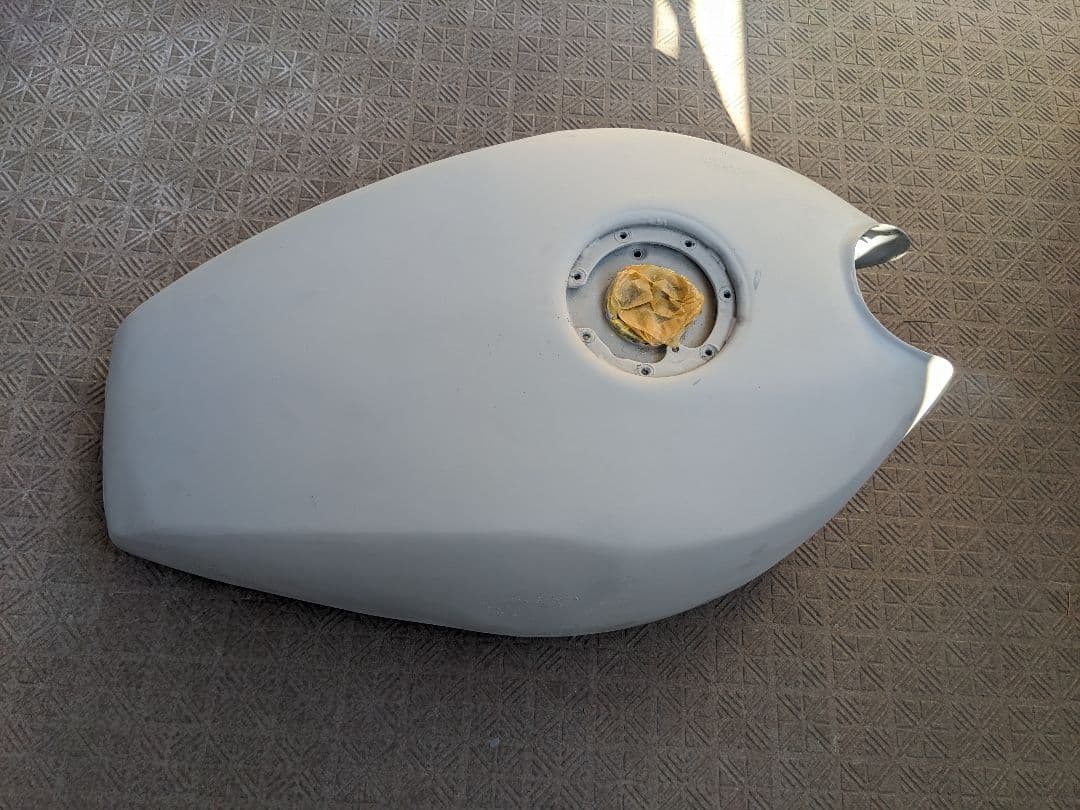 ゼファー400タンク