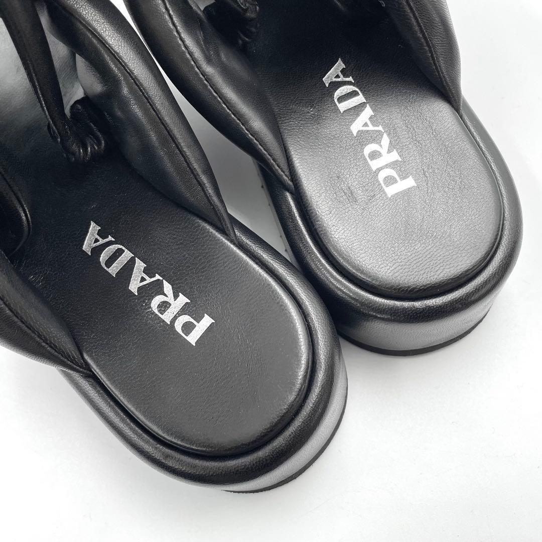 ICチップ内蔵 プラダ サンダル ソフトパテッドナッパレザー 三角プレート38