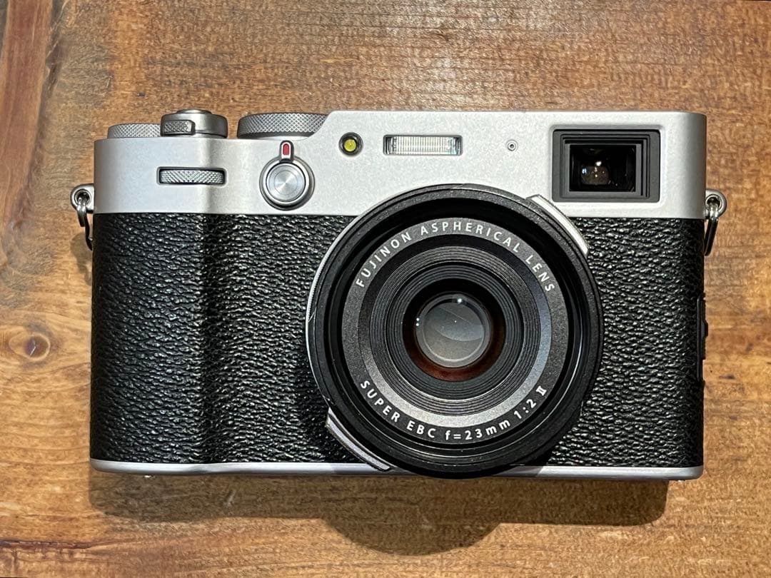 【美品】Fujifilm X100Vおまけ付★シャッター数6100