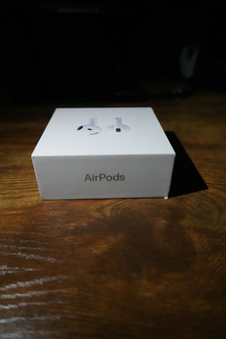 イヤホン Apple AirPods 4