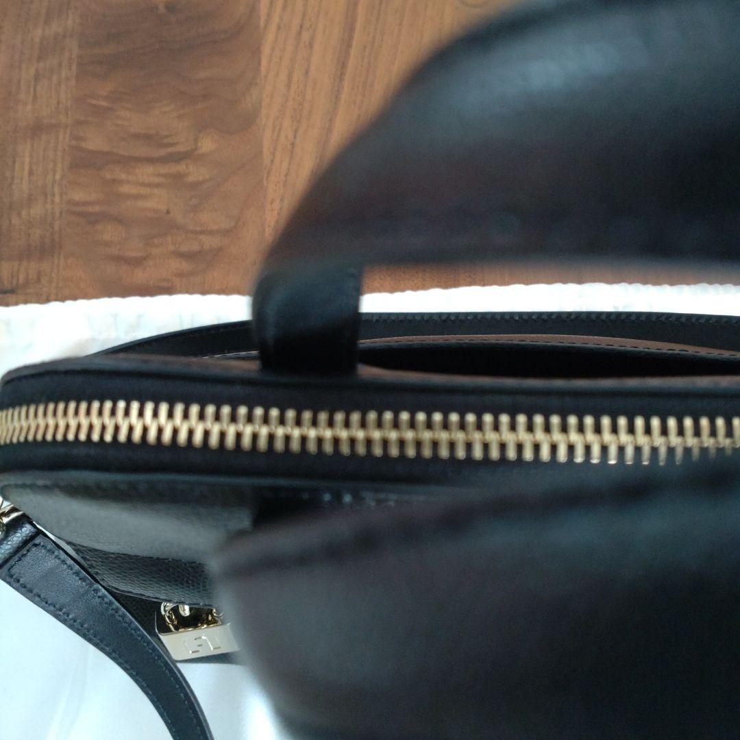 FURLA パイパー　ブラック ハンドバッグ　ショルダーつき