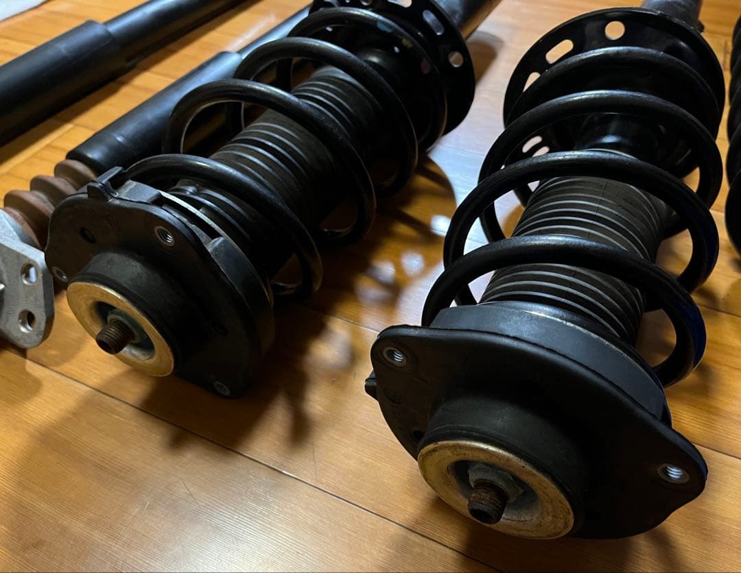 limeさま専用 VW ゴルフ6 1KCAV サスペンション ダストカバーセット