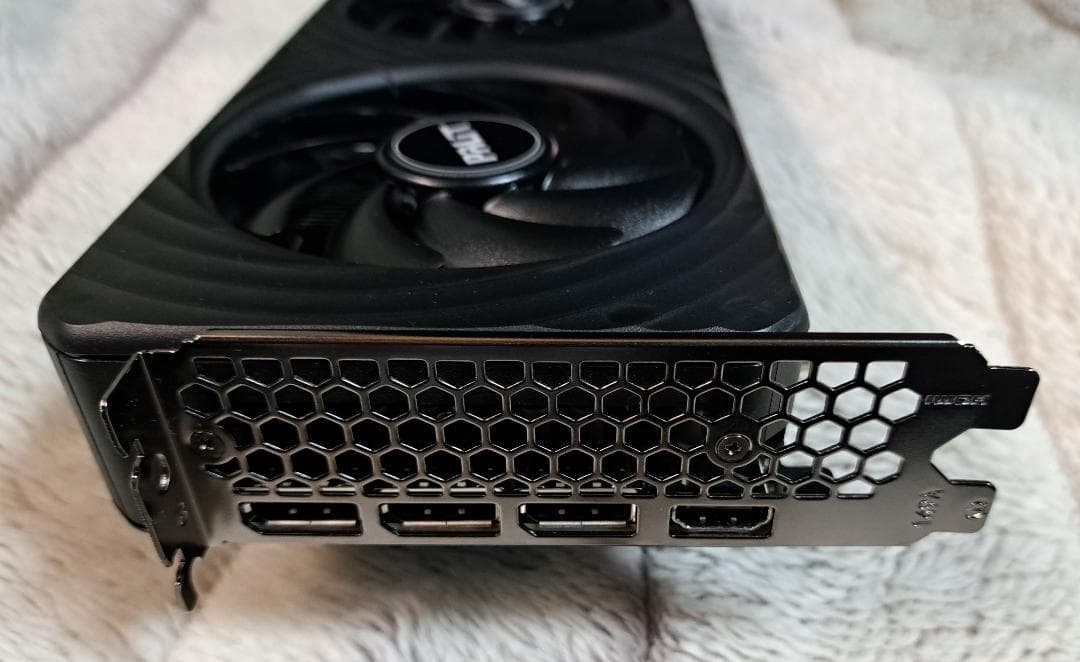 Palit Dual GeForce RTX 5060ti 8GB グラボ