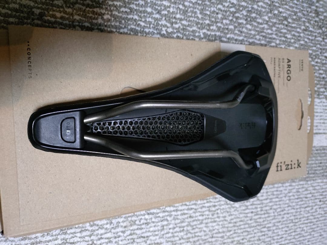パーツ fi'zi:k ADAPTIVE VENT ARGO R3 140mm