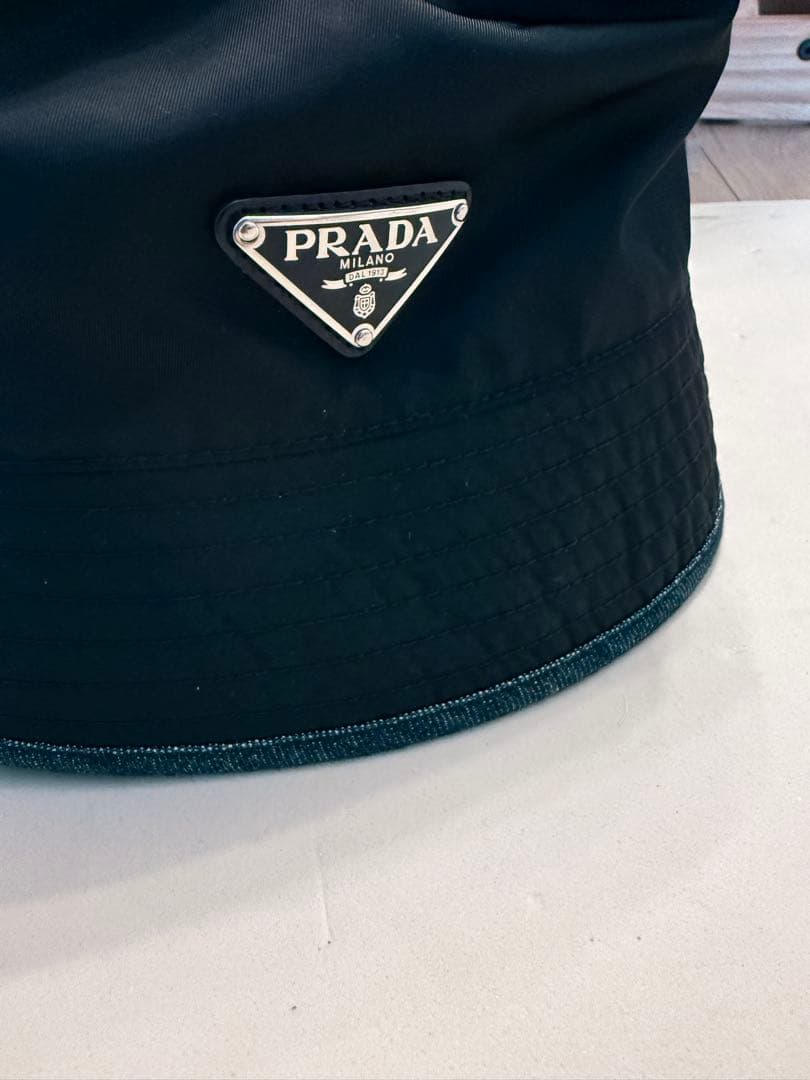 PRADA ブラック andデニム　リバーシブル　バケットハット
