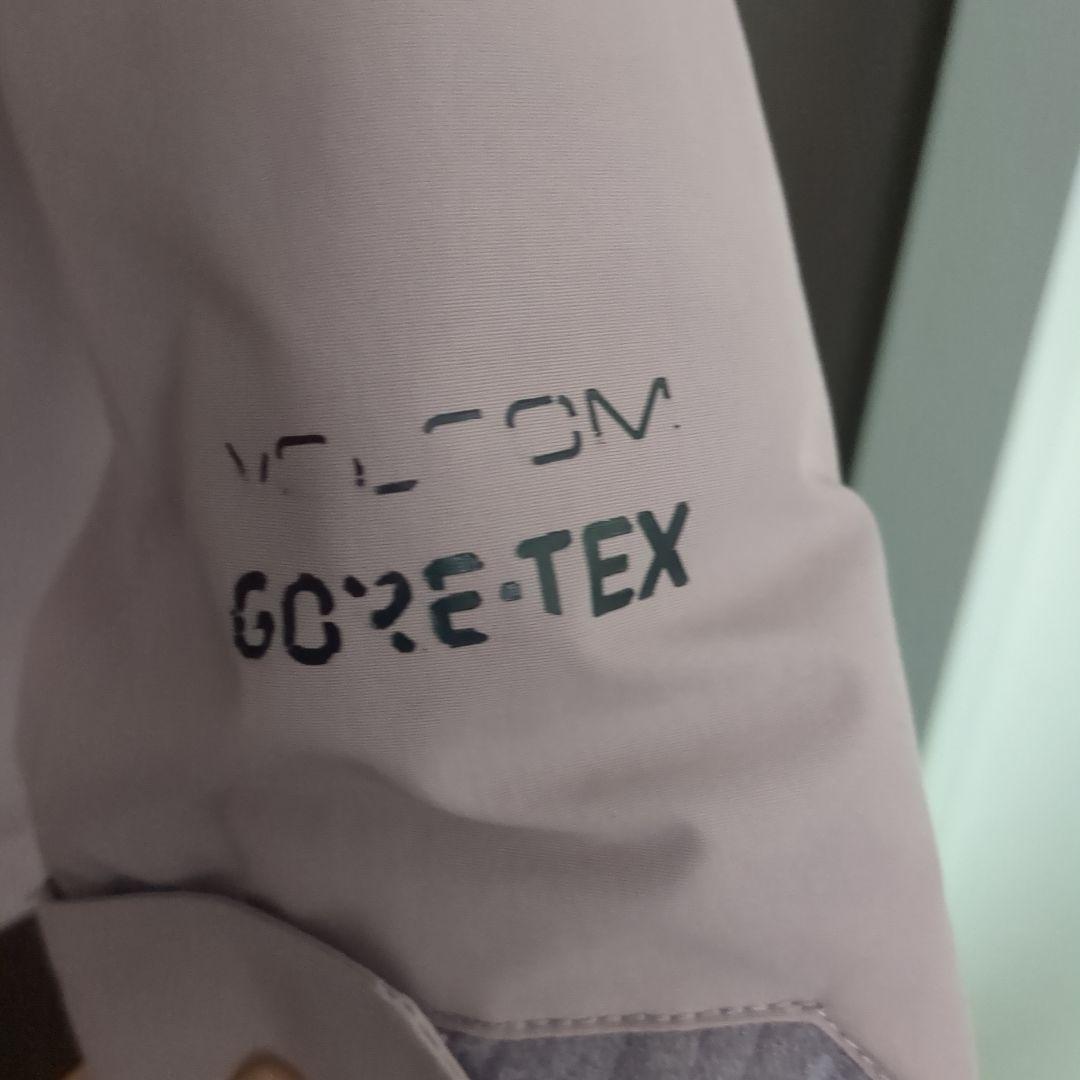 VOLCOM　GORE-TEX Sサイズ　スノーボードウェア