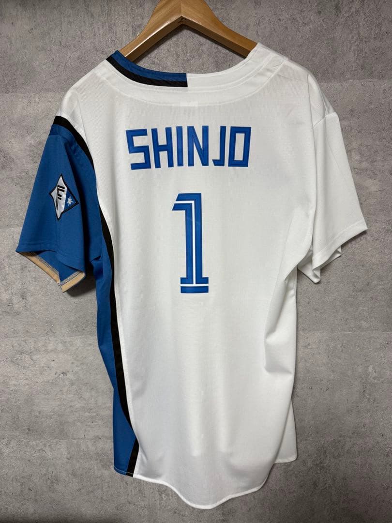 北海道日本ハムファイターズ　新庄剛志レプリカユニフォーム Lサイズ