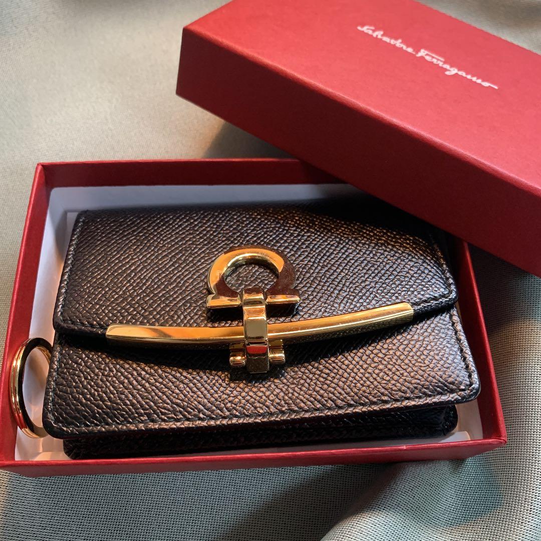 フェラガモ 名刺入れ キーリング