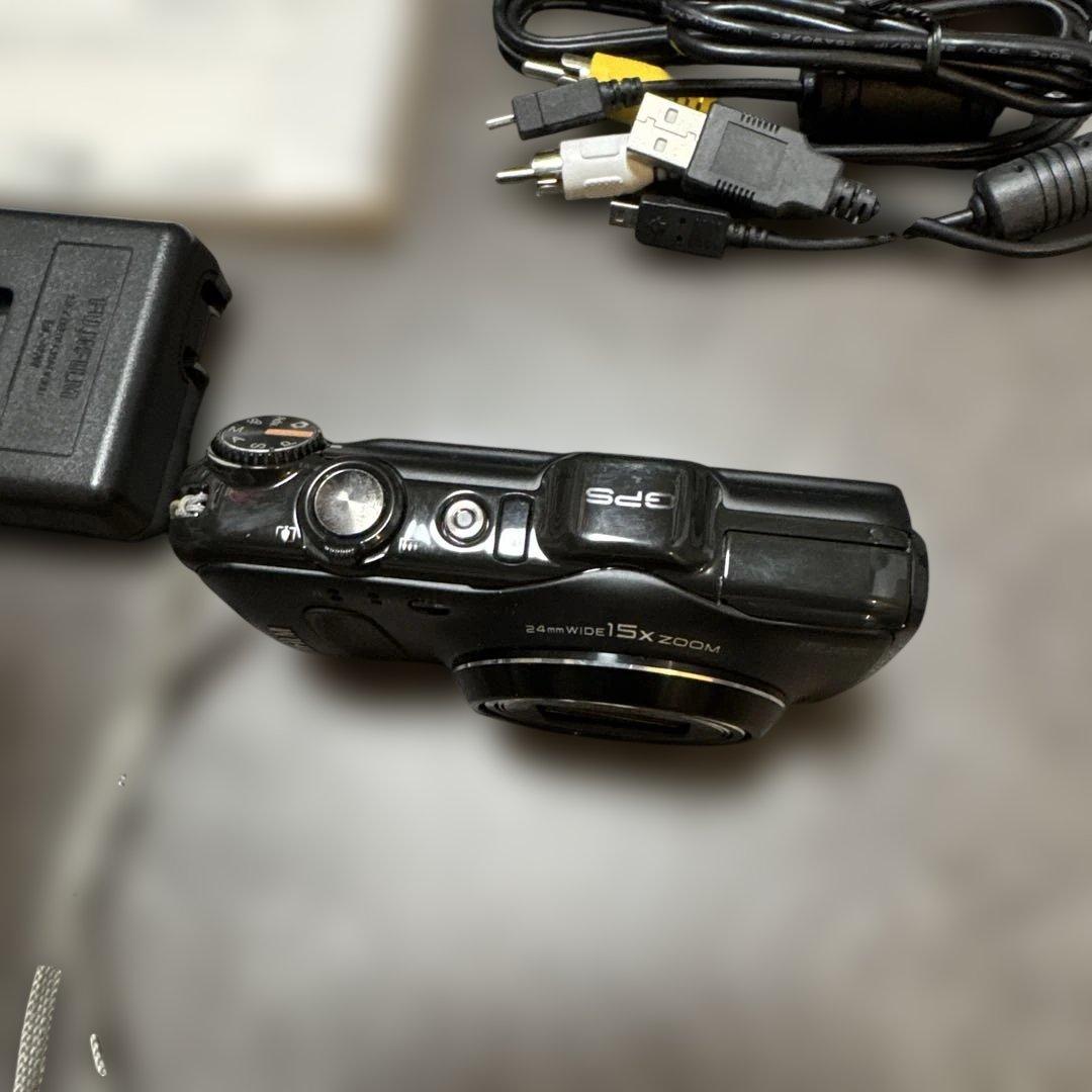 コンパクトデジタルカメラ FUJIFILM FINEPIX F600EXR