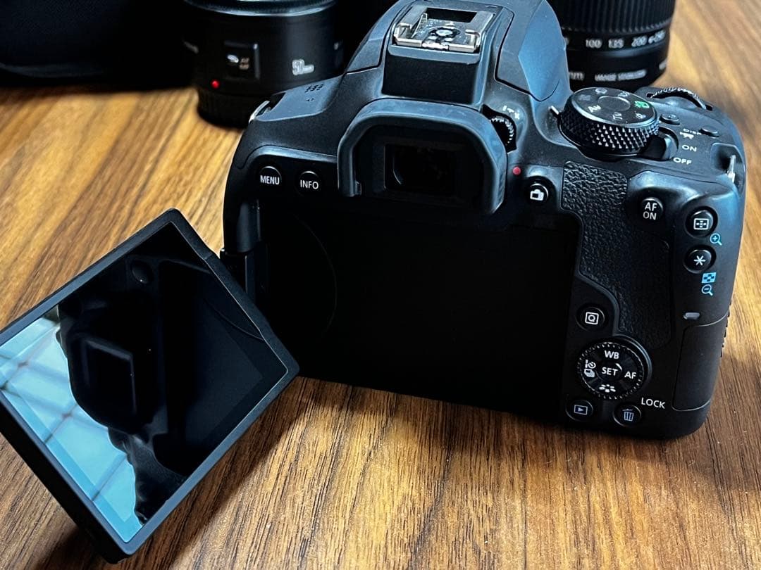 CanonKiss X10i トリプルレンズキット