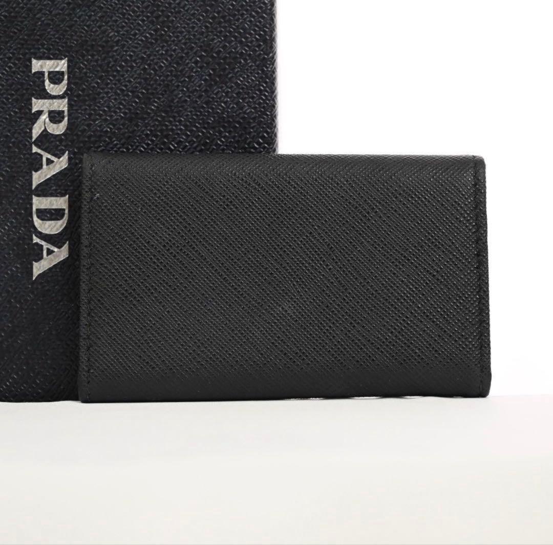 【新品同様】プラダ　レザー　キーケース　黒　ブラック　レザー　鍵　財布