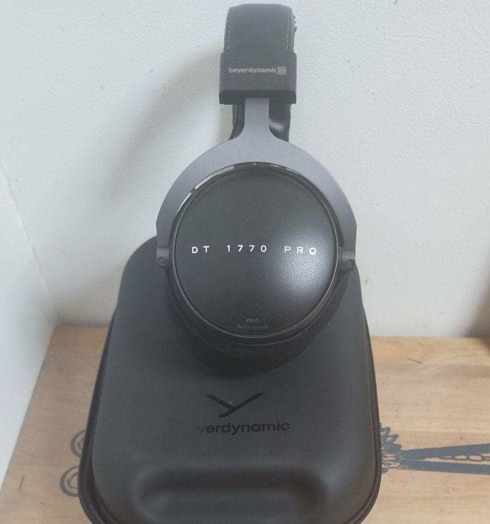 Beyerdynamic DT1770PRO　イヤーパット交換済み　値下げ不可