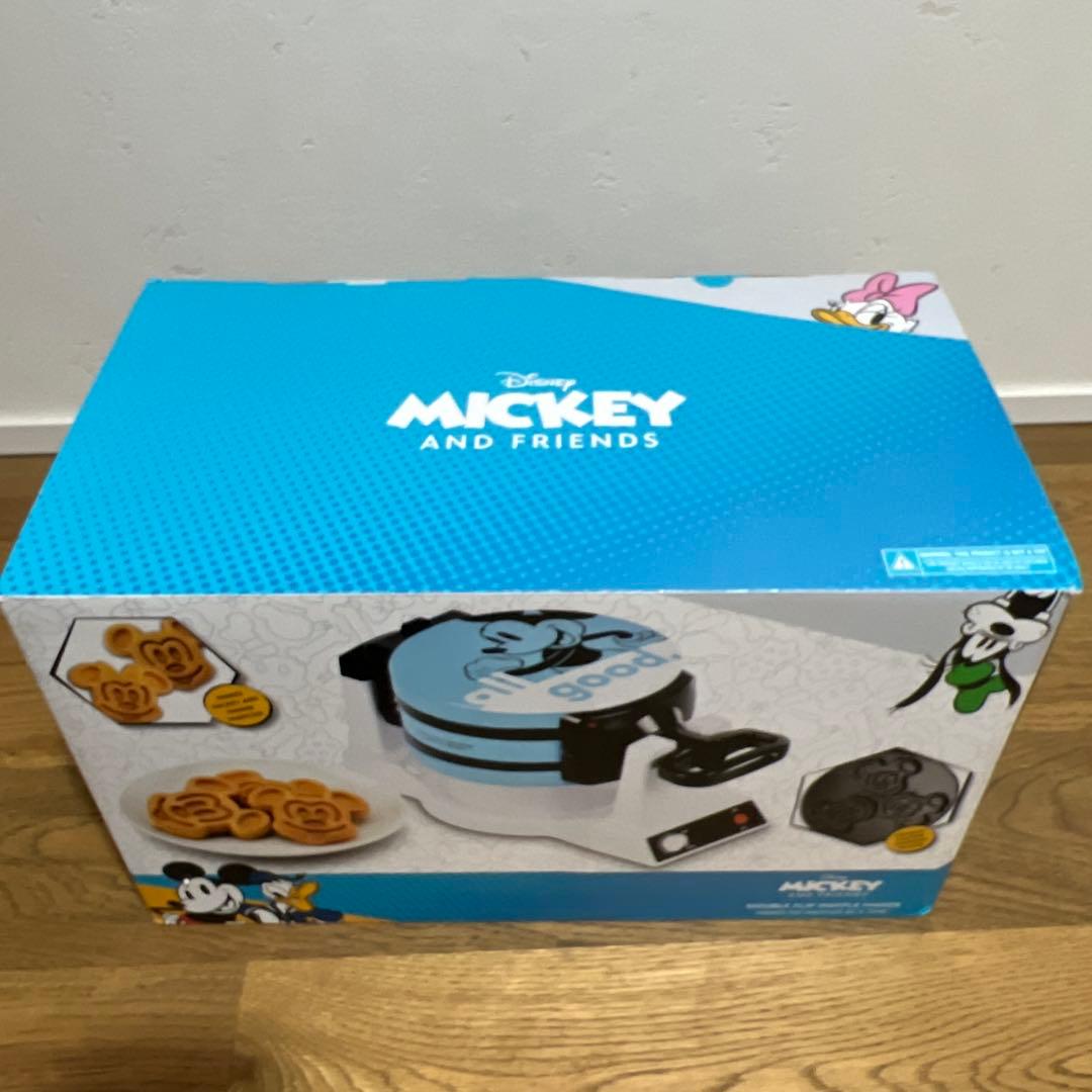 ポポ　『新品未開封』ディズニー ミッキー&ミニーワッフルメーカー 6枚焼き