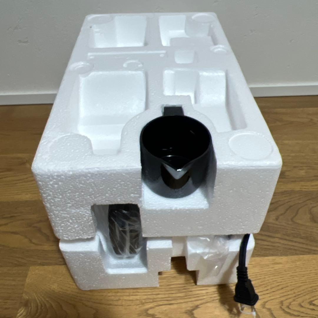 ポポ　『新品未開封』ディズニー ミッキー&ミニーワッフルメーカー 6枚焼き