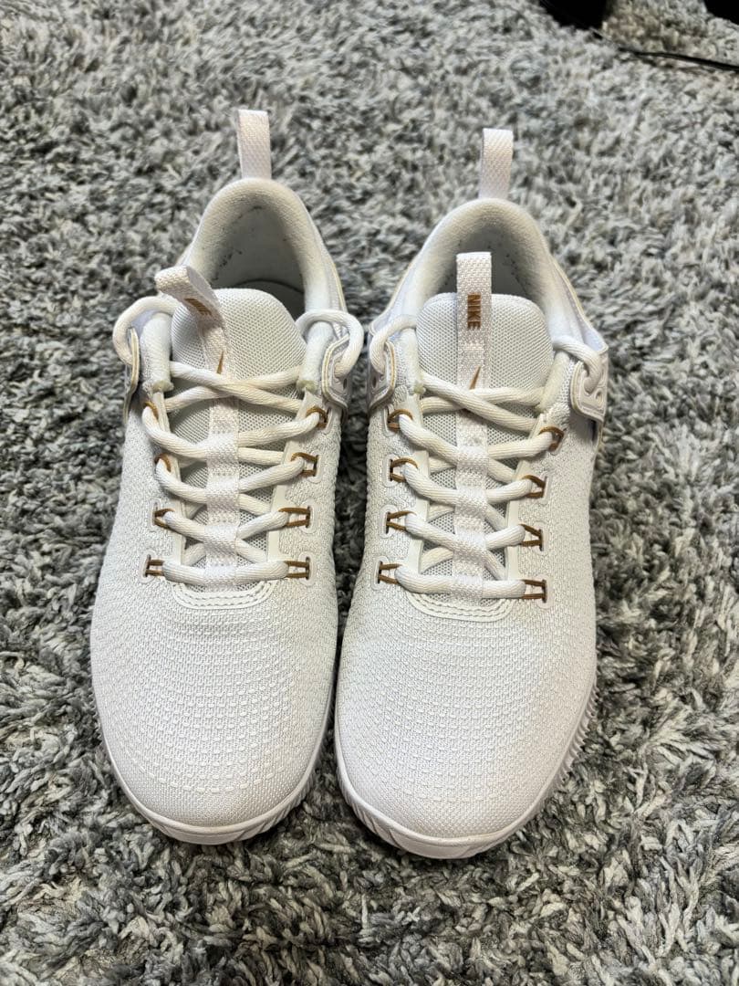 NIKE バレーボールシューズ