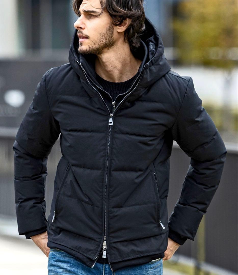 AKM Contemporary(エイケイエムコンテンポラリー)ダウンジャケット