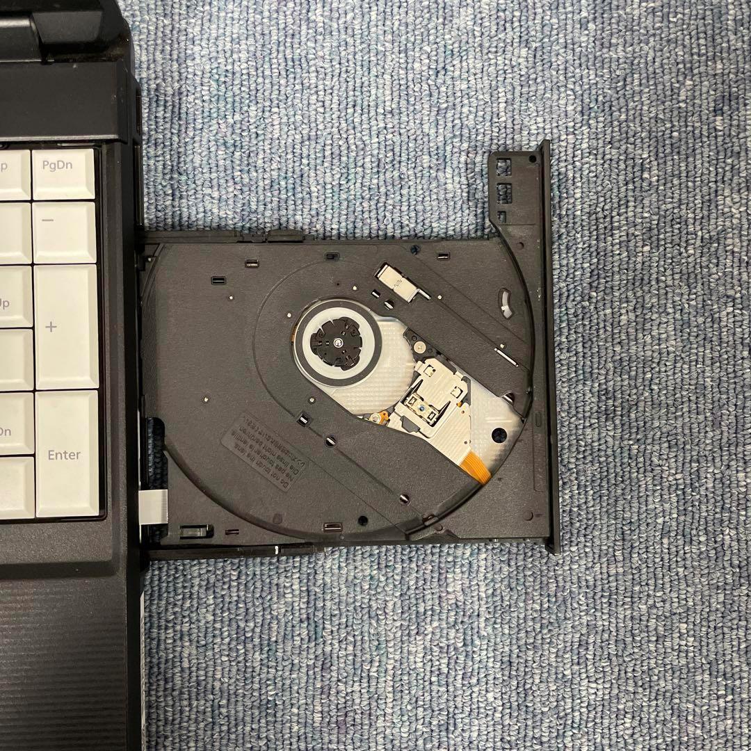 富士通　メモリ16GB　オフィス2021　爆速SSD512GB　初期設定済み