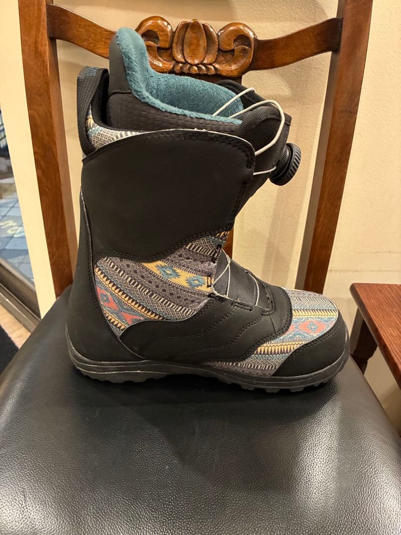 BURTON MINT BOA スノボブーツ 女性用　24.5cm