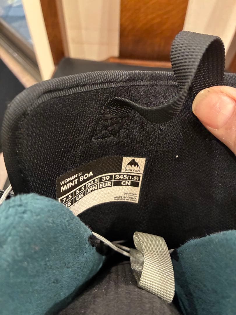 BURTON MINT BOA スノボブーツ 女性用　24.5cm