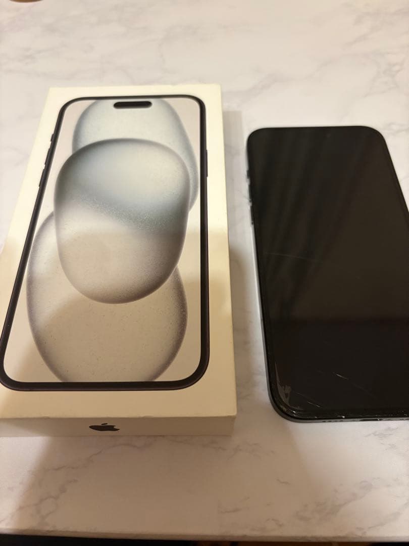 iPhone 15 Plus 本体　256G ミッドナイト