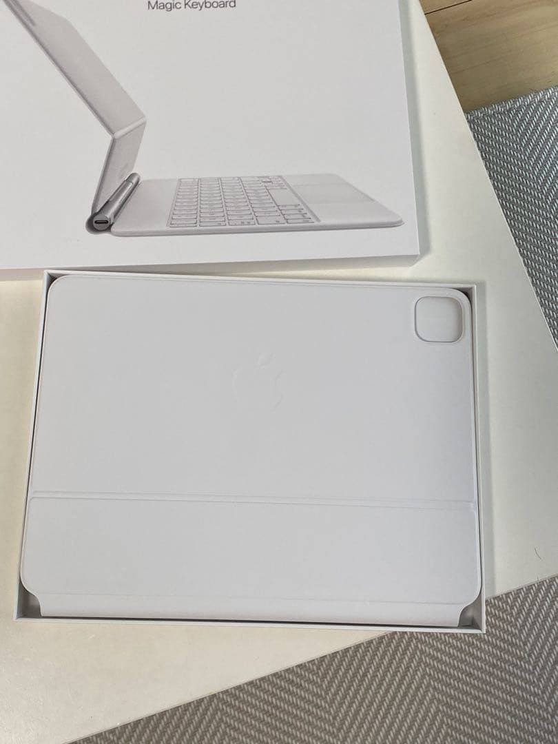 美品MJQJ3J/A iPad Magic Keyboard A2261