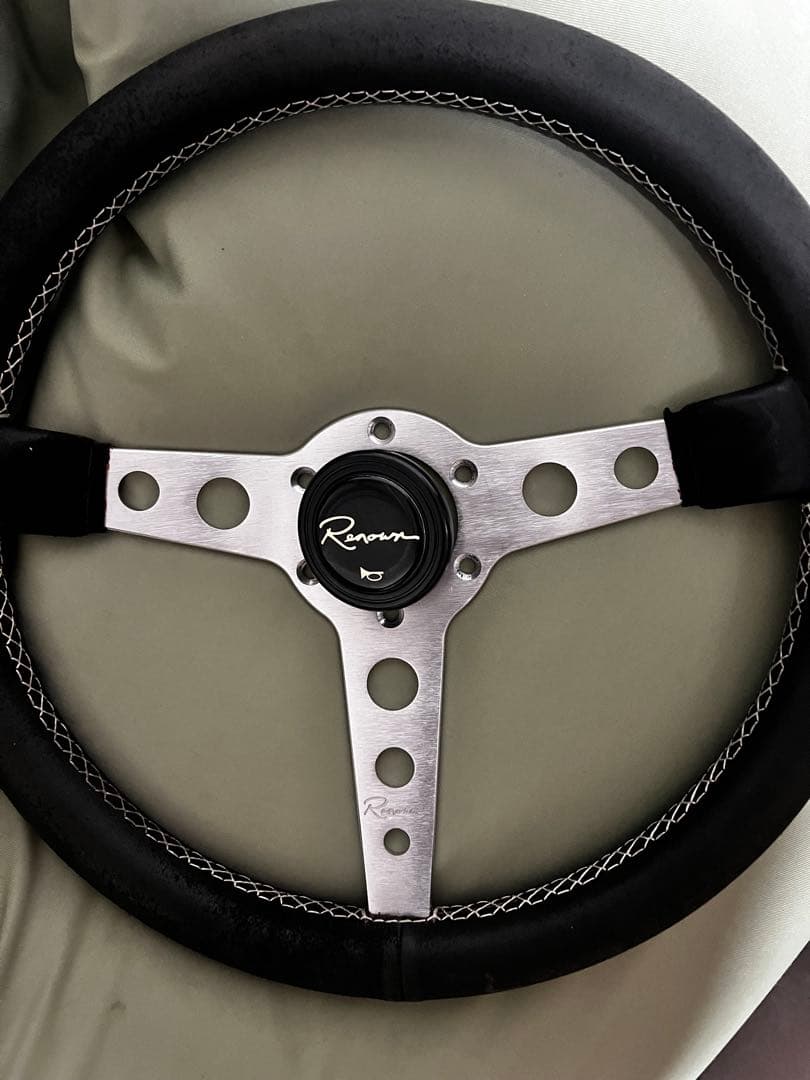 RENOWN ステアリング モナコ Pレザー 350㎜ シルバー