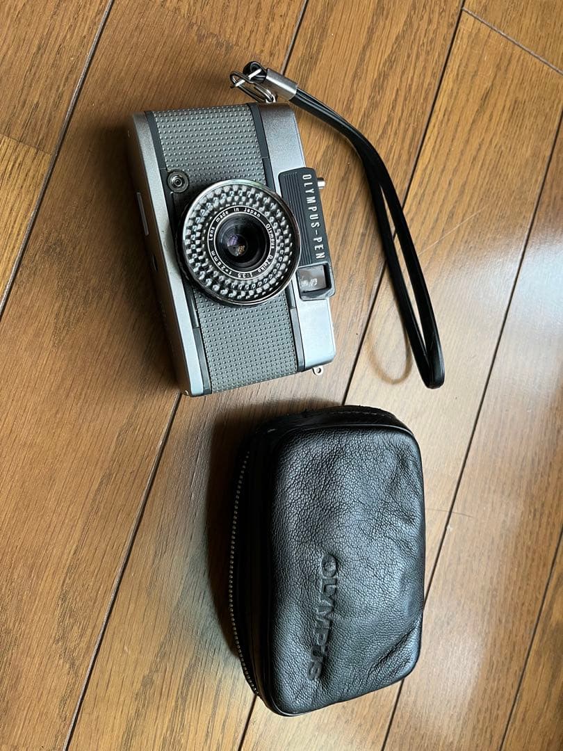 Olympus Pen コンパクトフィルムカメラ