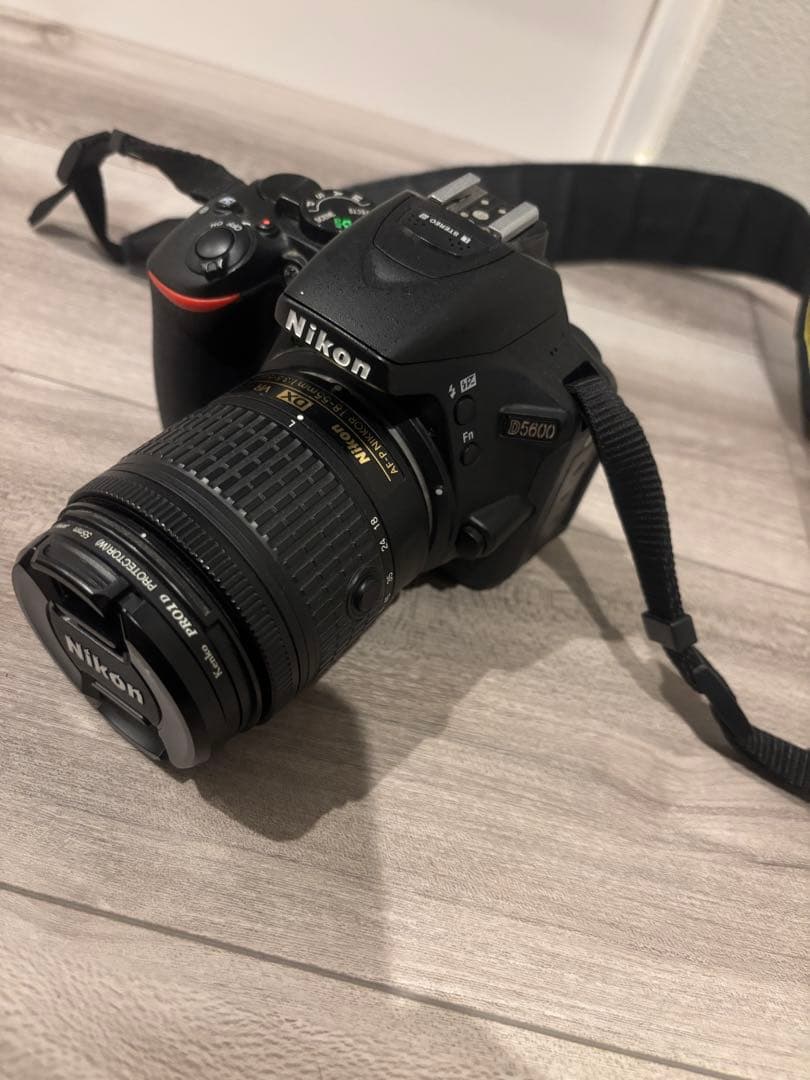 Nikon D5600 デジタル一眼レフカメラ 本体・レンズ