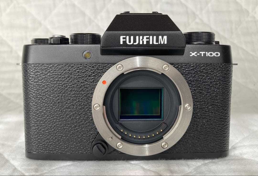 FUJIFILM X-T100 黒 ＋ XC 15-45mm レンズキット