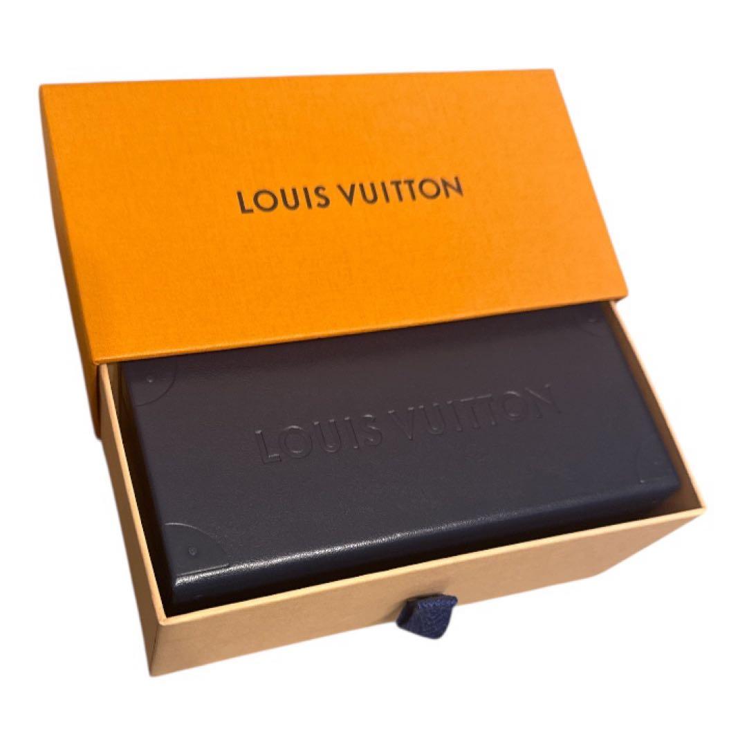 LOUIS VUITTON ブラックサングラス（美品）