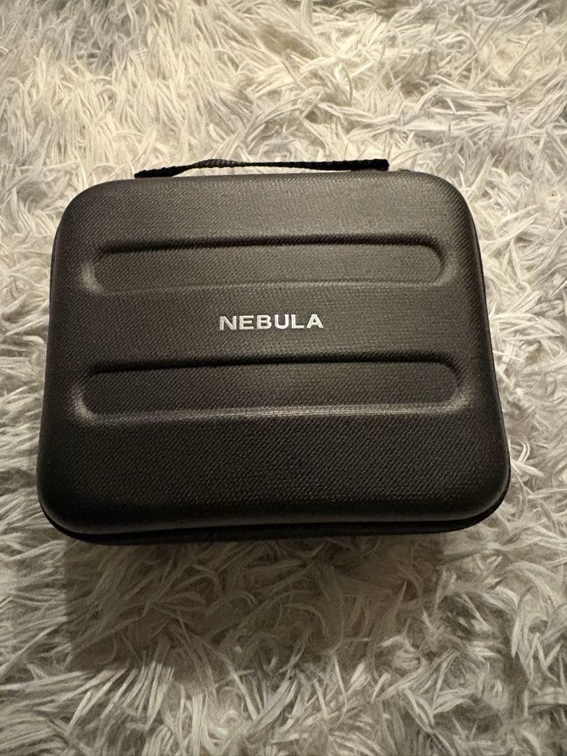 NEBULA プロジェクターキャリングケースと三脚