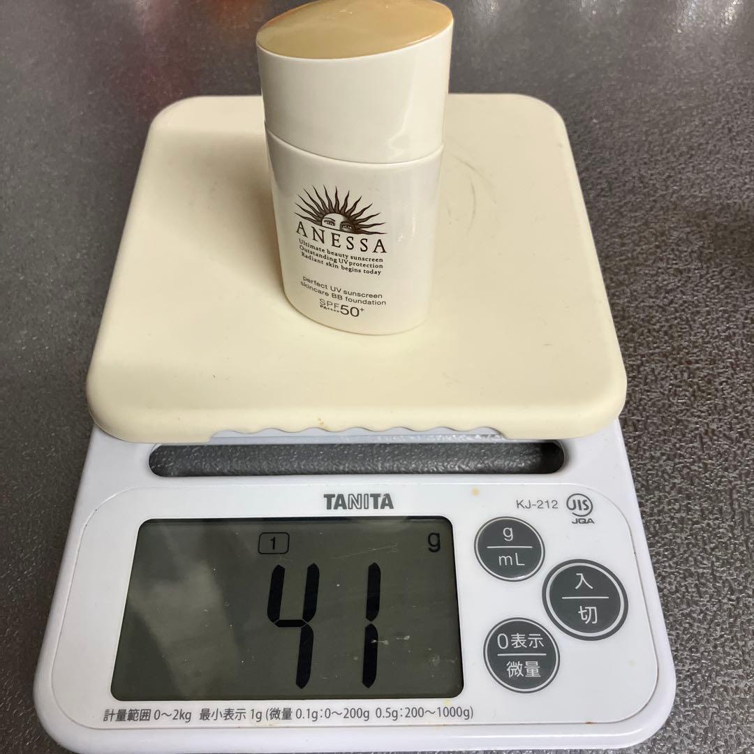 ①やや明るめ アネッサ スキンケアBBファンデーション　2個