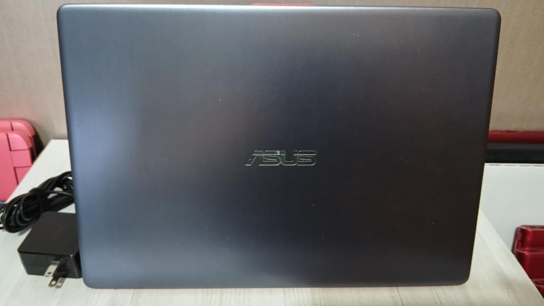 Asus Vivobook S14 S430UA 8世代i3