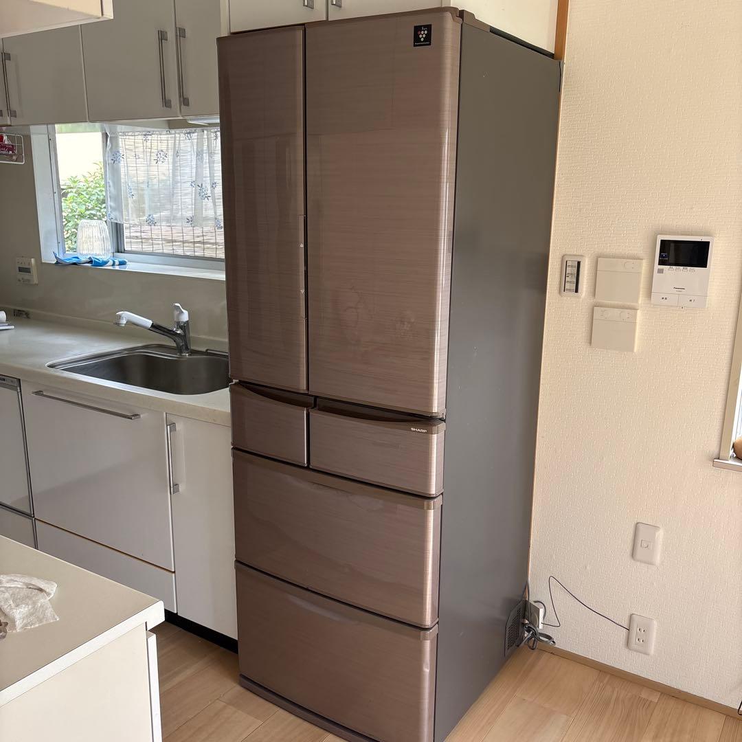 シャープ　グレー ６ドア冷蔵庫 フレンチドア