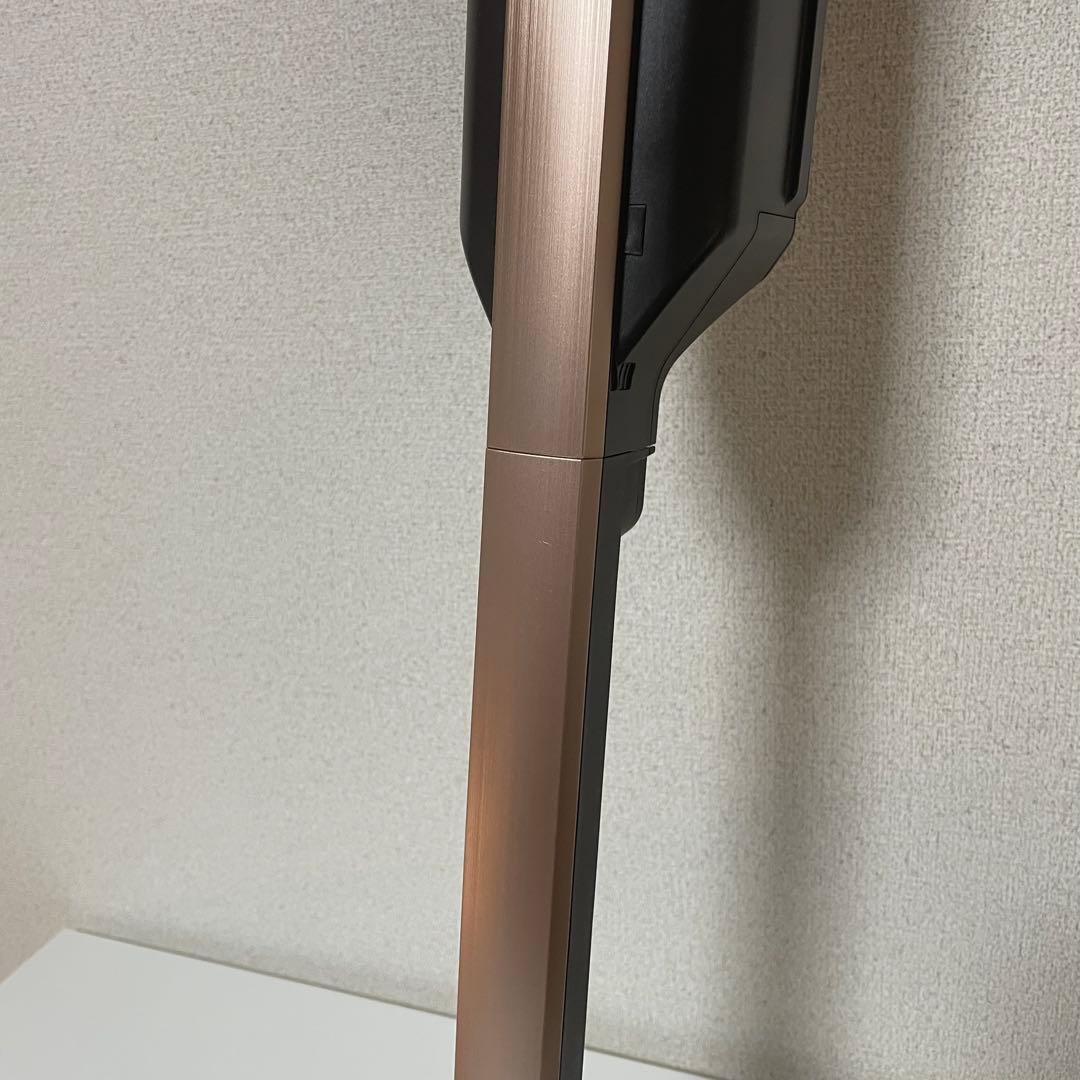 Panasonic　コードレススティック掃除機　MC-PBP101J