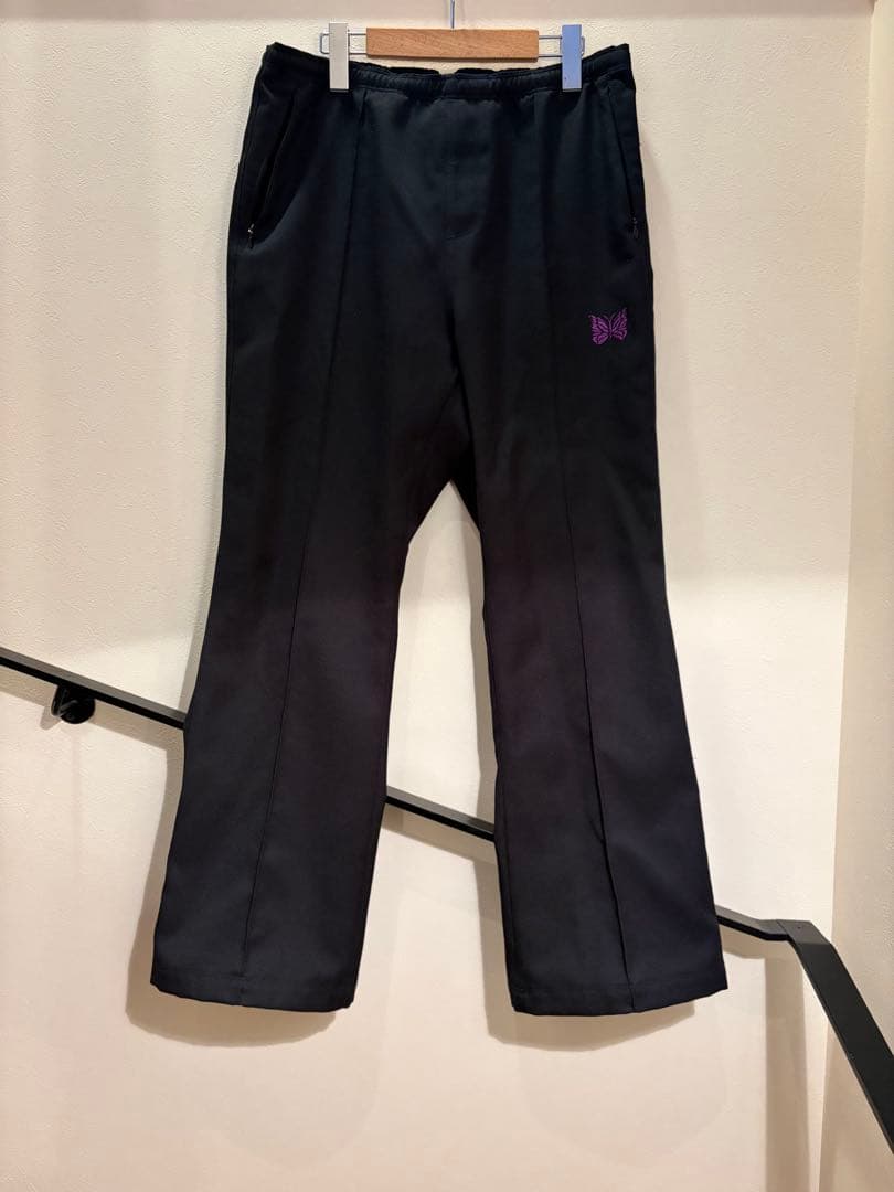 needles 黒のフレアジャージスラックス