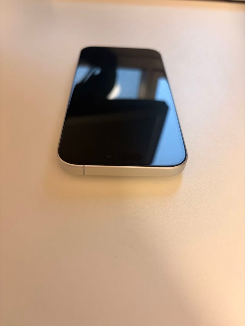 iPhone16 128GB SIMフリー 白（Apple Store購入品）