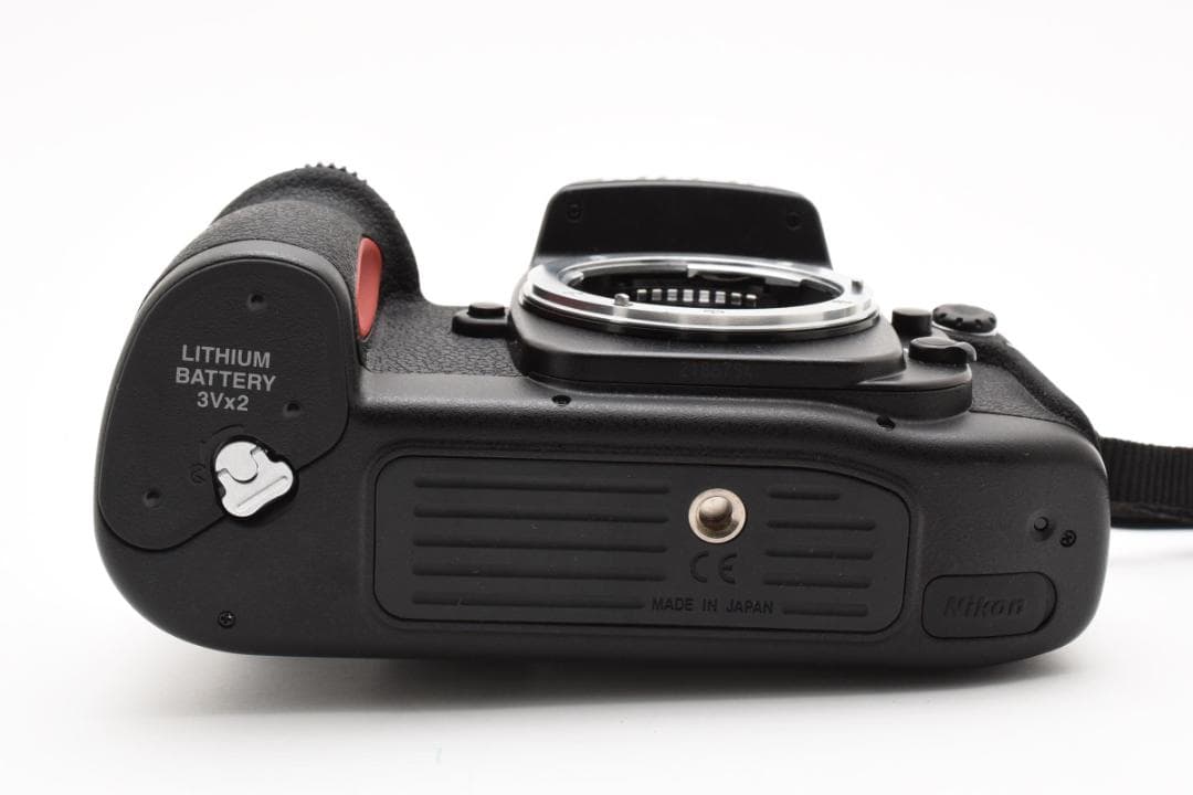 超美品 NIKON ニコン F100 加水分解なし B588