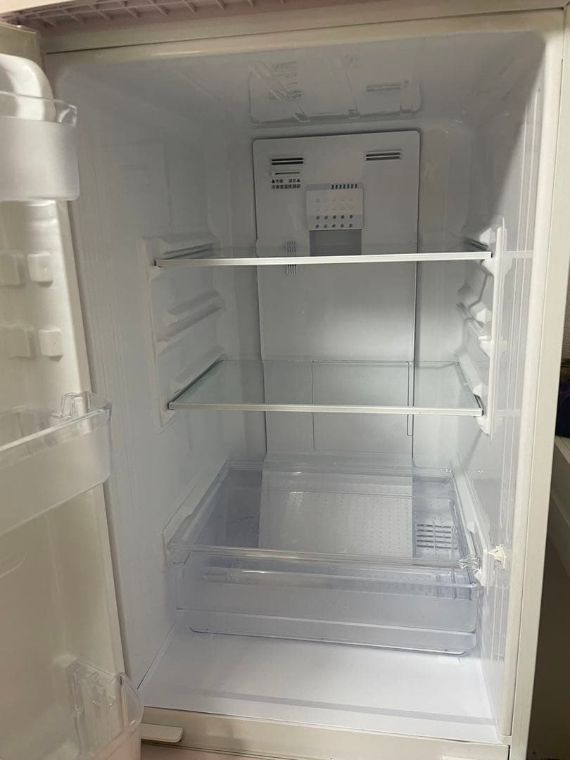 シャープ　一人暮らし用冷蔵庫 167L 2013年製