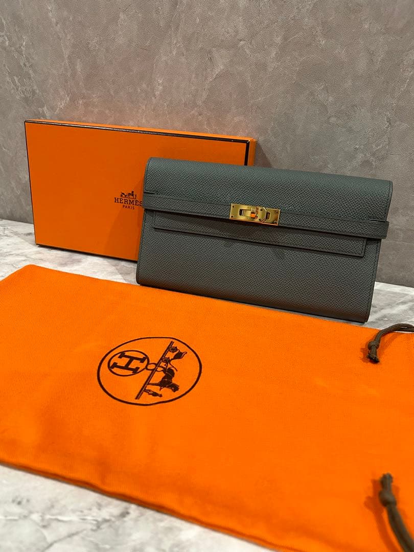 【貴重カラー】 エルメス ケリーウォレット ロング ヴェールアマンド エプソン