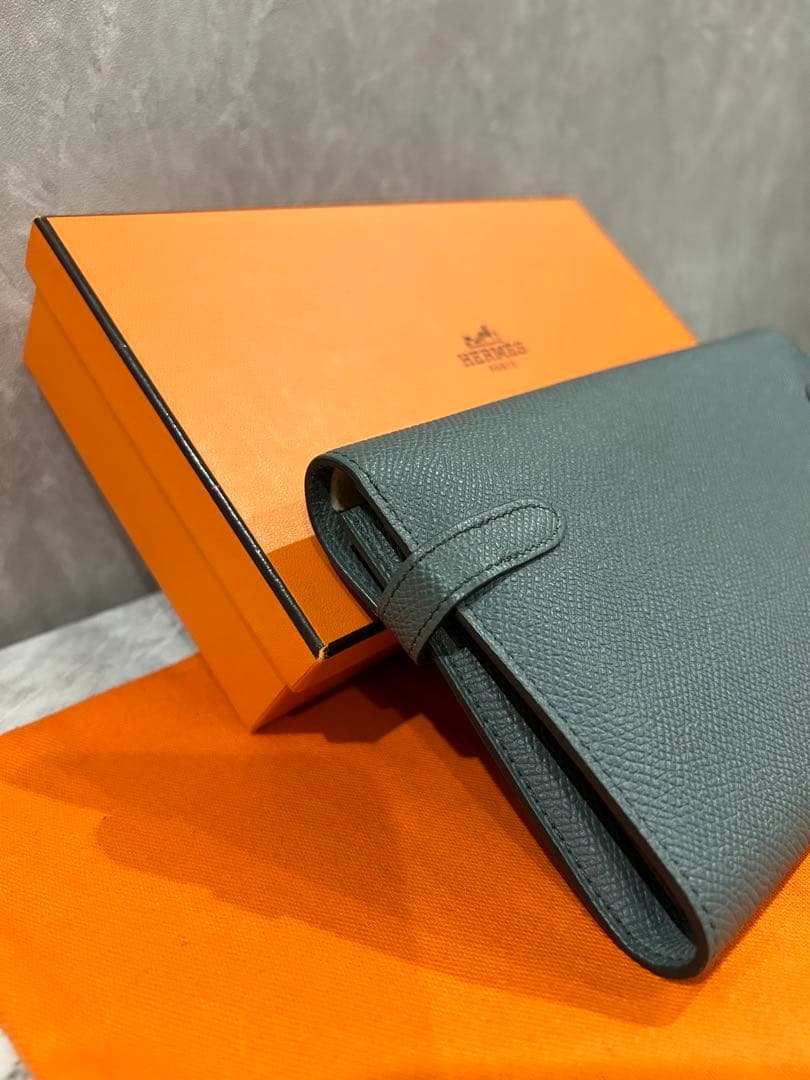 【貴重カラー】 エルメス ケリーウォレット ロング ヴェールアマンド エプソン