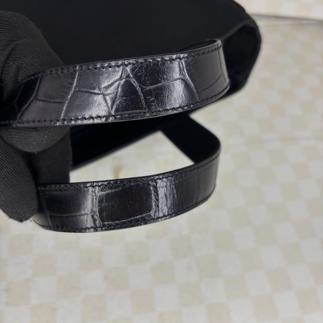 極美品　PRADA プラダ　ハンドバッグ　M09