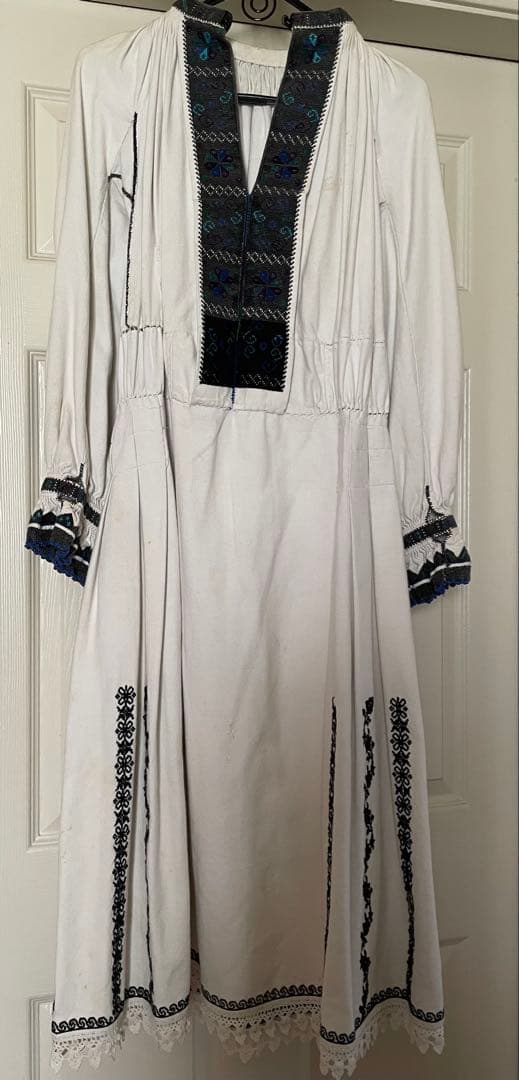 【最終値下げ】vintage 刺繍ワンピース