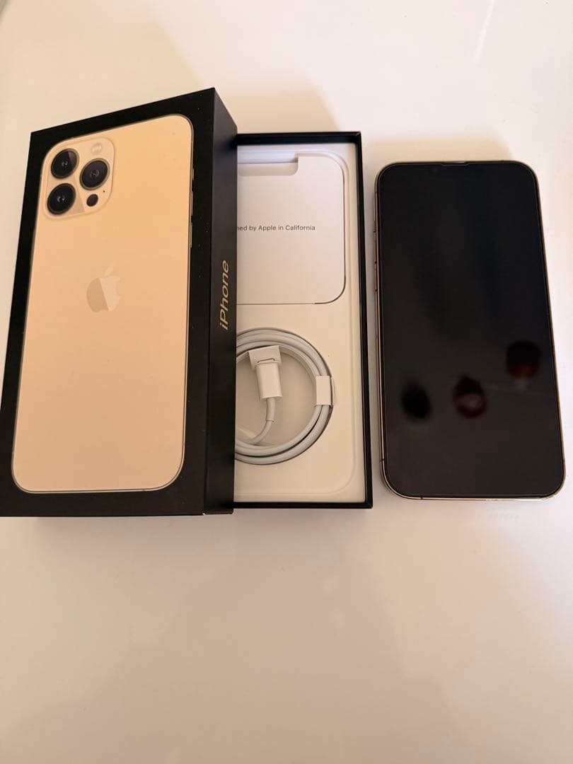 iPhone13pro max 256gb ゴールド バッテリー容量88% 美品